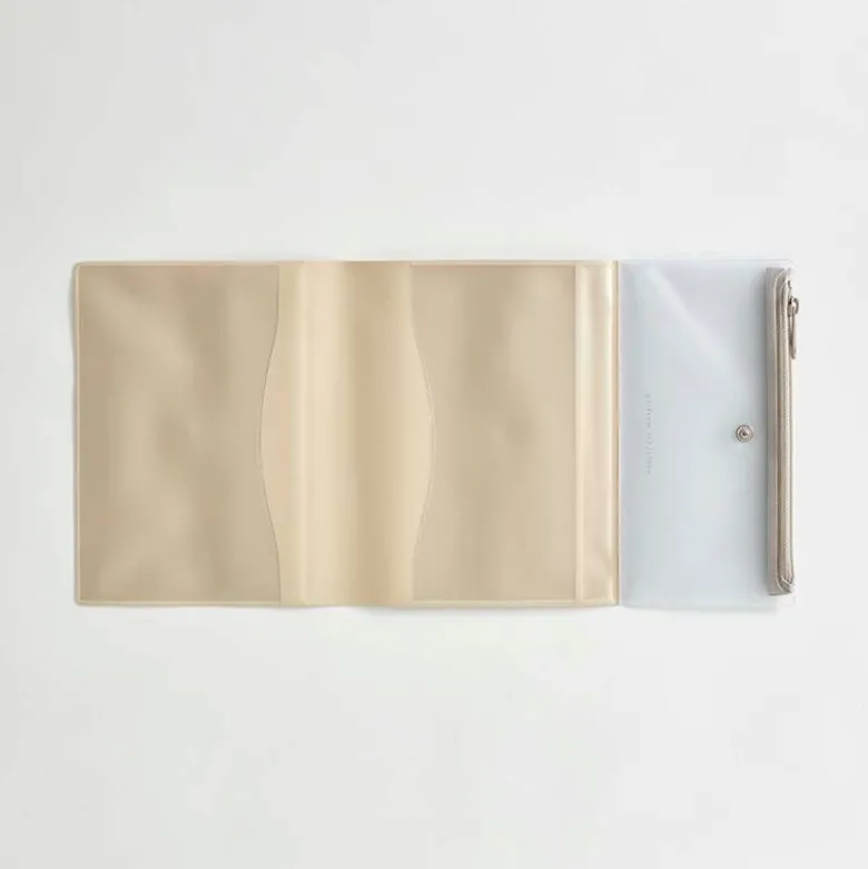 Daigo | Funda Estuche de Plástico Isshoni A6 Beige