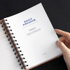 Iconic | Planificador Daily Archiving Book Peach Coral