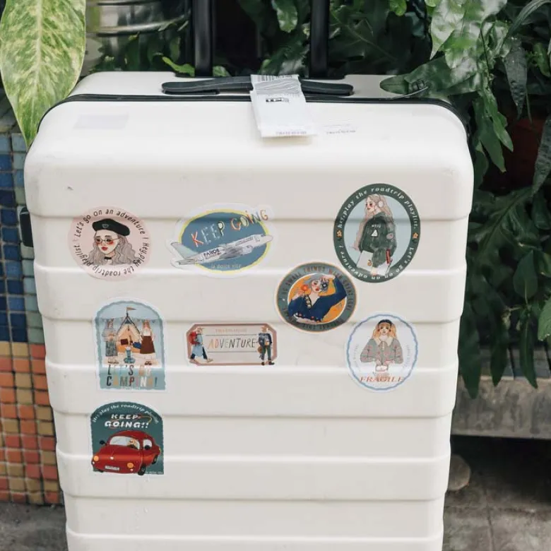 La Dolce Vita | Pegatina Waterproof Travel Agency Keep Going Road Trip