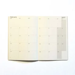 Octagon | Agenda Small Monthly Planner Plus A5 2026-2027 Biscuit (Mensual)