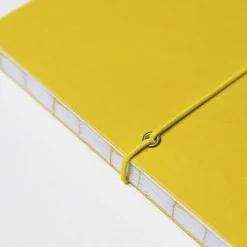 Octagon | Agenda Weekly Planner A5 Yellow 2026-2027 (Semanal)