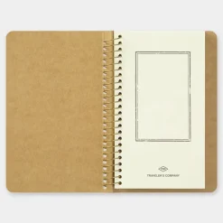 Traveler's Company | Cuaderno con Espiral A6 Slim Bolsillos de Papel